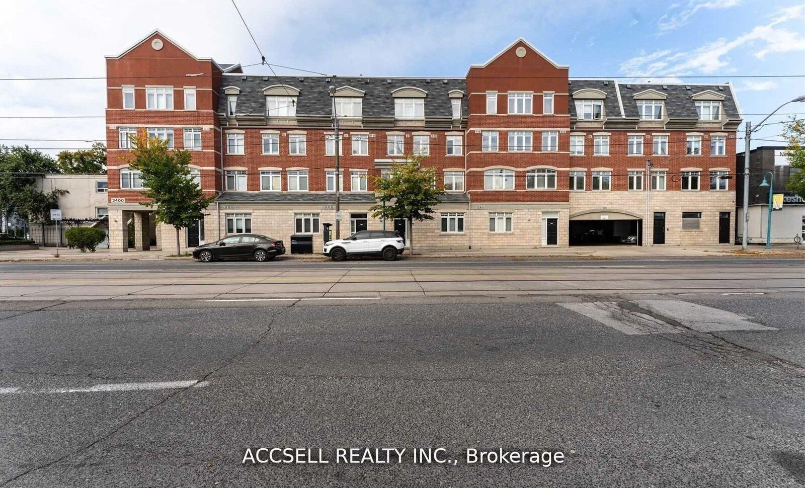 Property Photo:  3400 Lake Shore Boulevard W  ON M8W 4Z9 