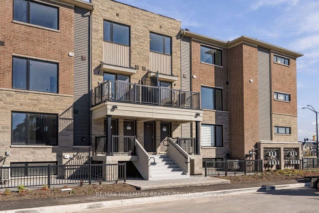 Property Photo:  201 Glenroy Gilbert Drive 11  ON K2J 7N7 