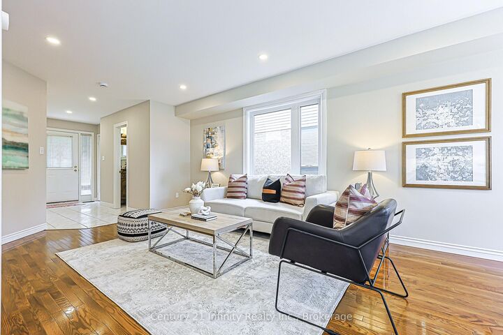Property Photo: 8 Weaver Street ON L1E 2Y2