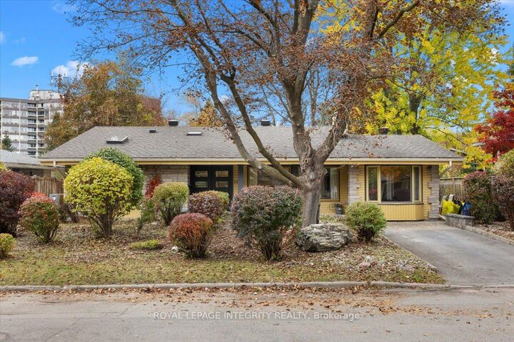 Property Photo: 2656 Marble Crescent ON K1V 8L8