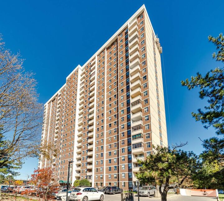 Property Photo: 205 Hilda Avenue 1708 ON M2M 4B1