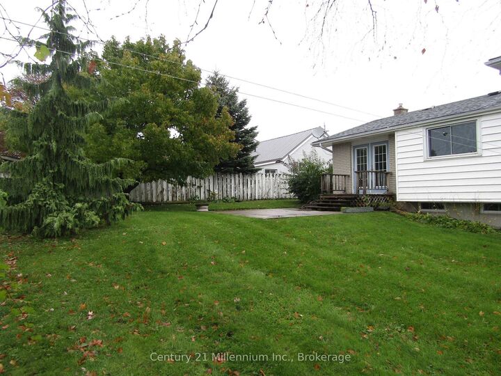 Property Photo:  368 Princes Street S 1  ON N2Z 2T6 