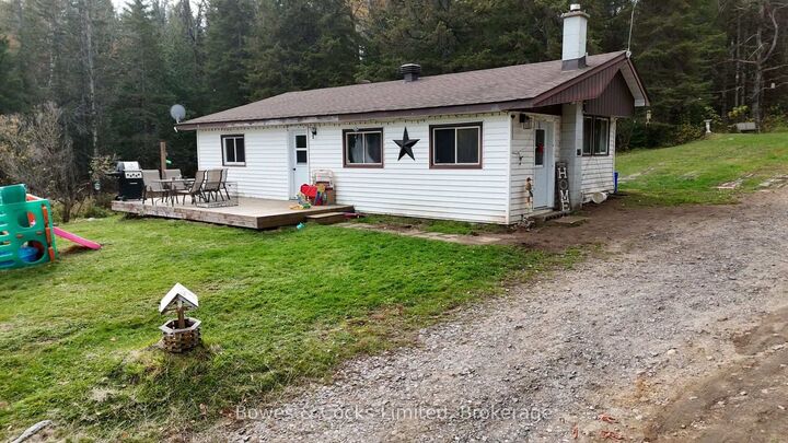Property Photo: 1046 Detlor Road ON K0L 2L0