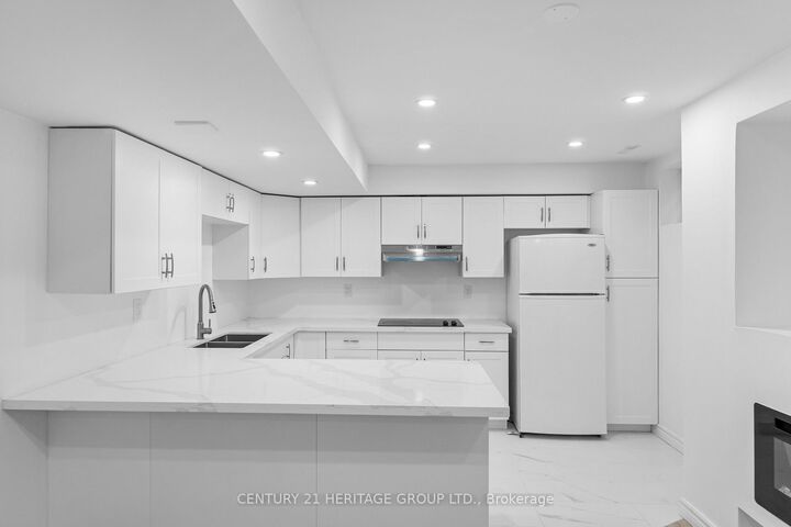 Property Photo:  94 Charlton Boulevard Basement  ON M2M 1B9 