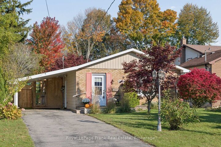 Property Photo:  544 Maher Crescent  ON K9A 4S7 