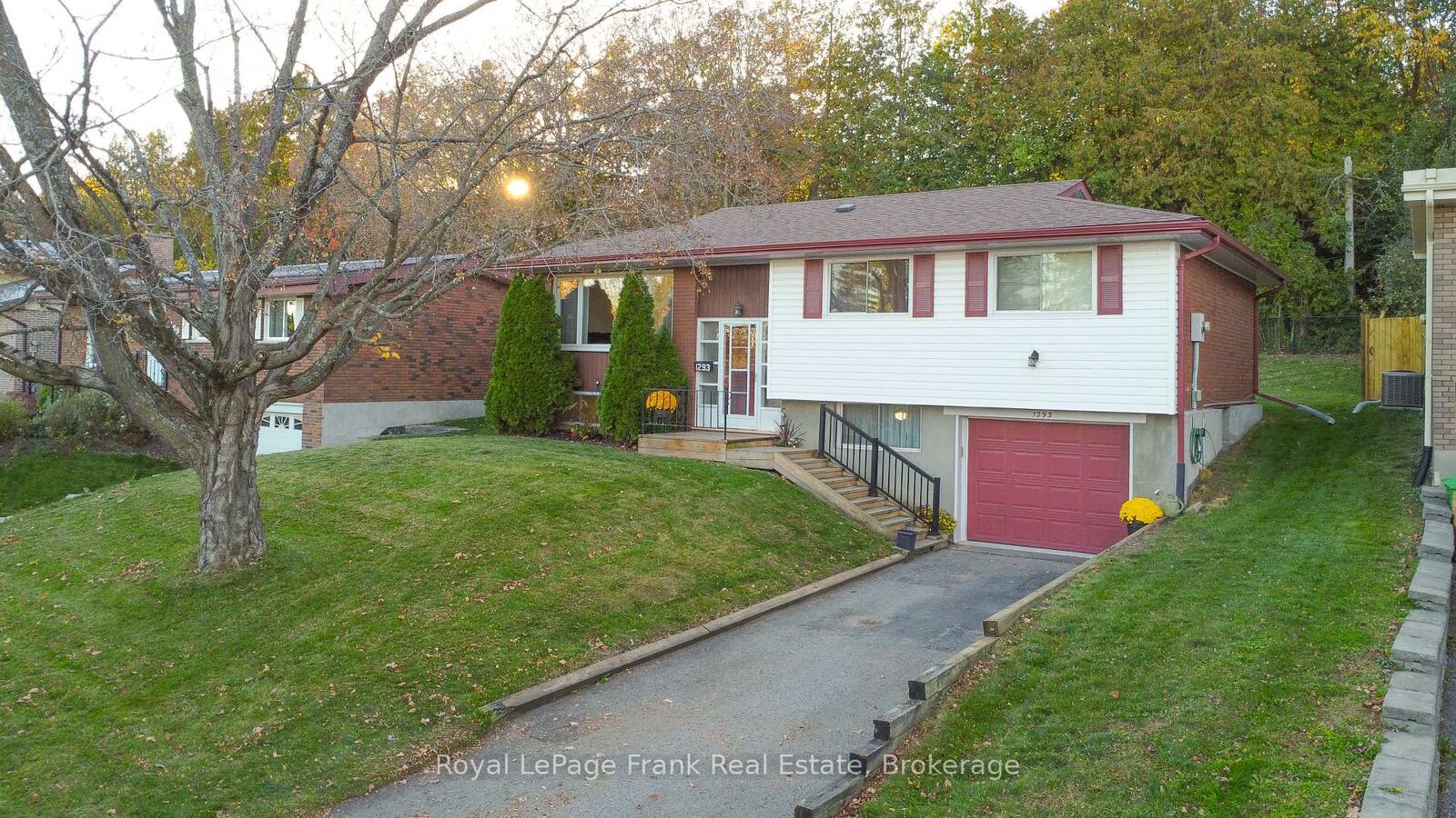 Property Photo:  1293 Edmison Drive  ON K9H 6V2 