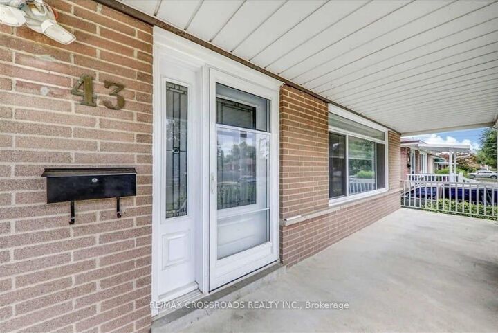 Property Photo:  43 Sophia Drive  ON M1H 1Z3 