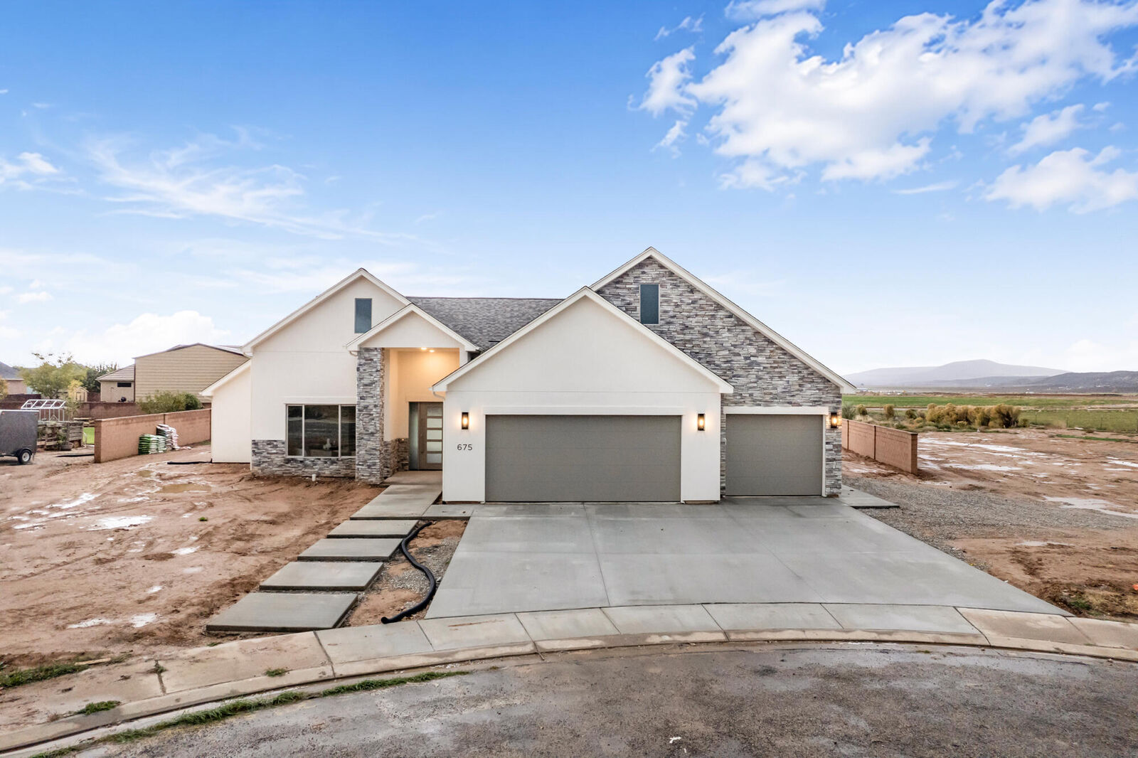Property Photo:  675 E 5140 N  UT 84721 