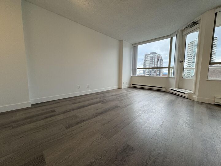 Property Photo:  1330 Hornby Street 909  BC V6Z 1W5 