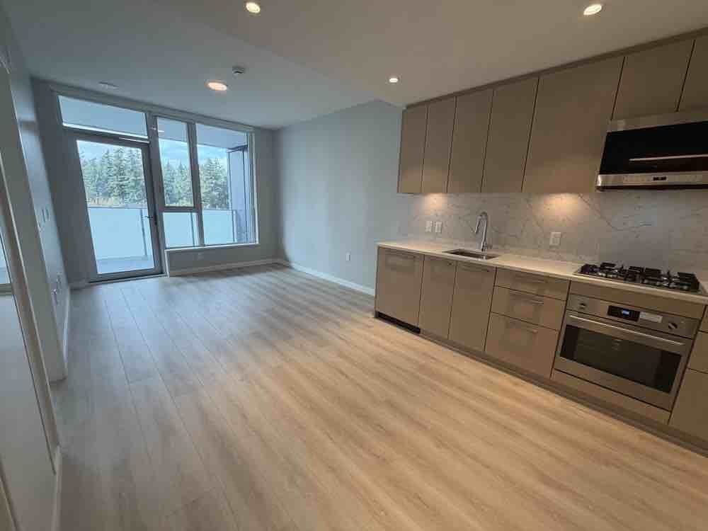Property Photo:  5938 Olive Avenue 809  BC V5H 0M6 