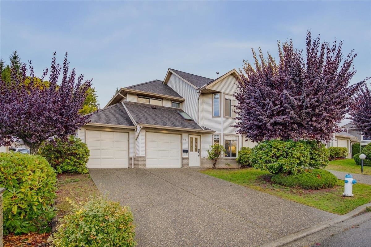Property Photo: 32361 McRae Avenue 22 BC V2V 4X7