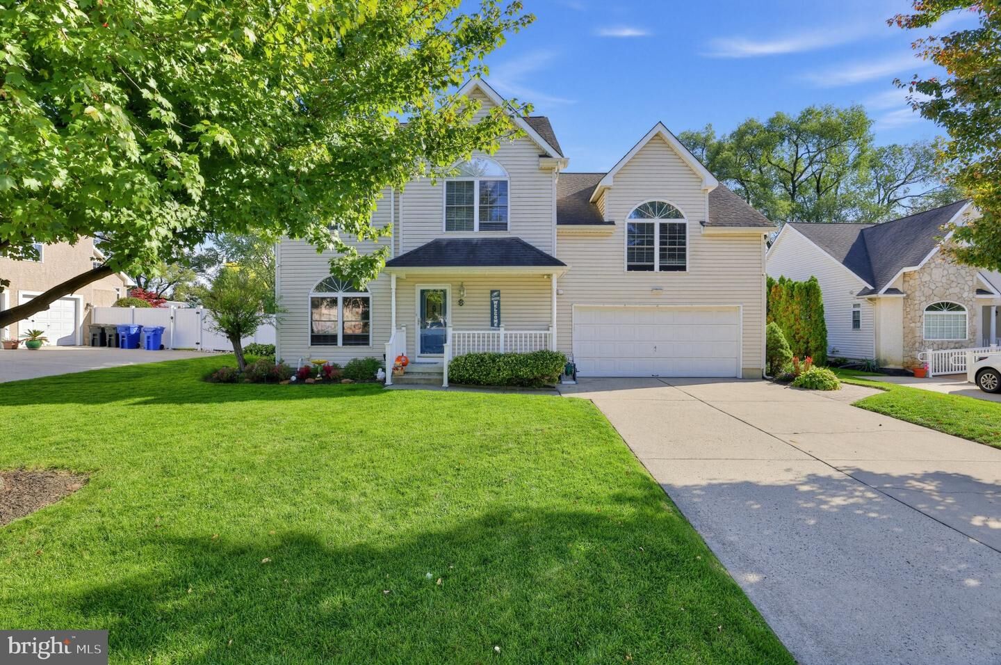Property Photo: 6 Farm House Lane NJ 08052