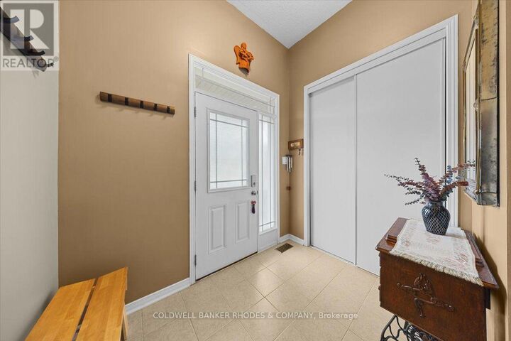 Property Photo:  445 Meadowbreeze Drive  ON K2M 2T6 