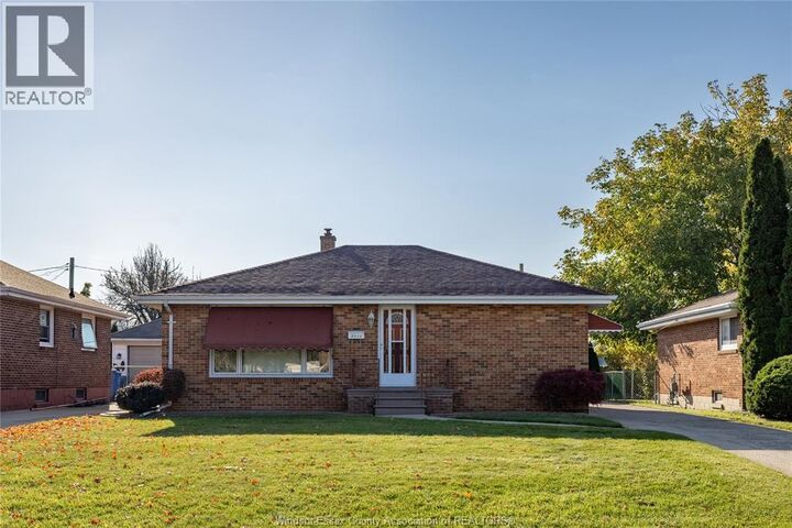 Property Photo:  8273 Menard  ON N8S 1W2 
