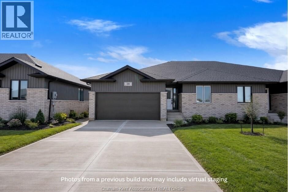 Property Photo:  32 Cornerstone Place  ON N7M 0V8 