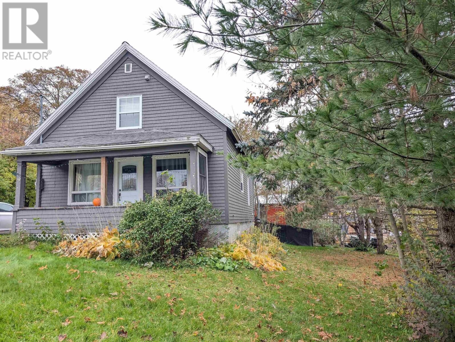 Property Photo:  9 Ettinger Hill  NS B0N 2H0 