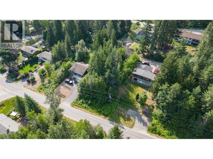 Property Photo:  2534 Centennial Drive  BC V0E 1H1 