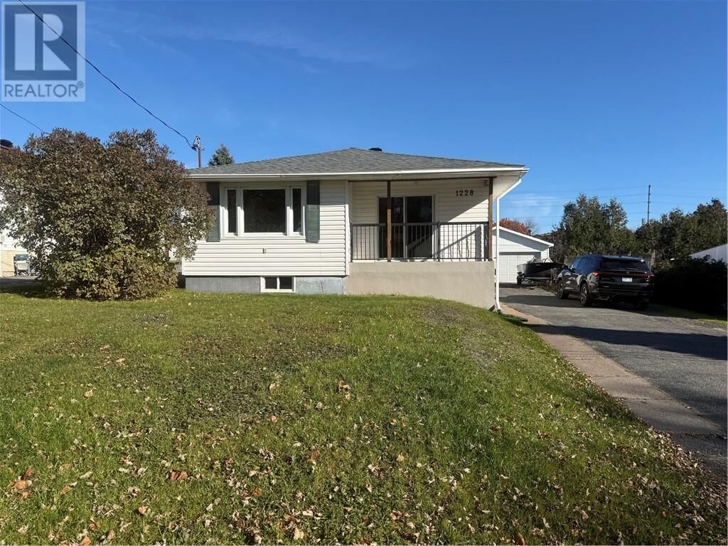 Property Photo:  1228 Rose Marie Avenue  ON P4A 4E2 