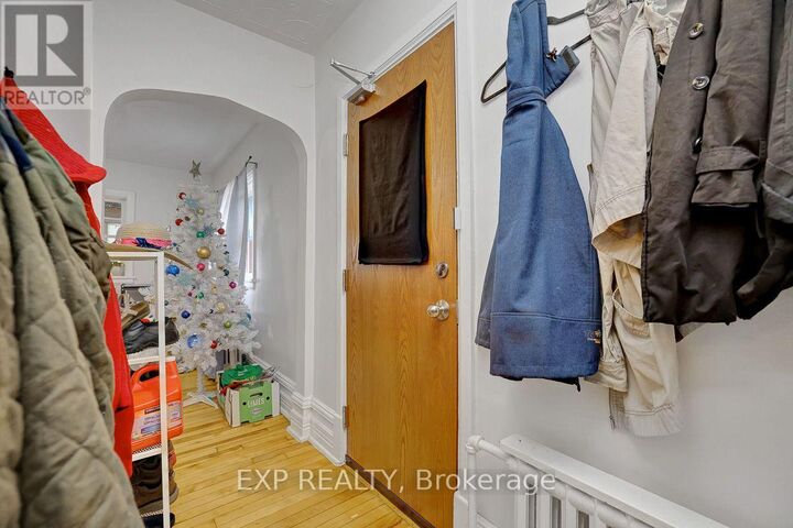 Property Photo: 108 Lebreton Street North ON K1R 7H4