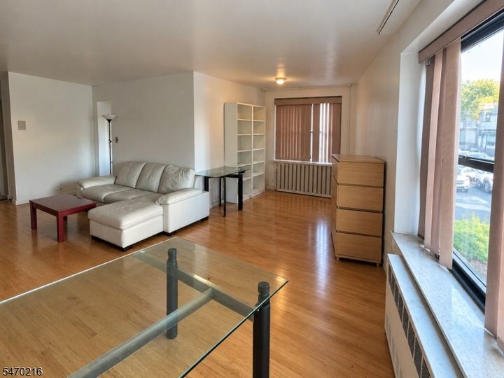 Property Photo:  1541 Lemoine Ave 1E  NJ 07024 