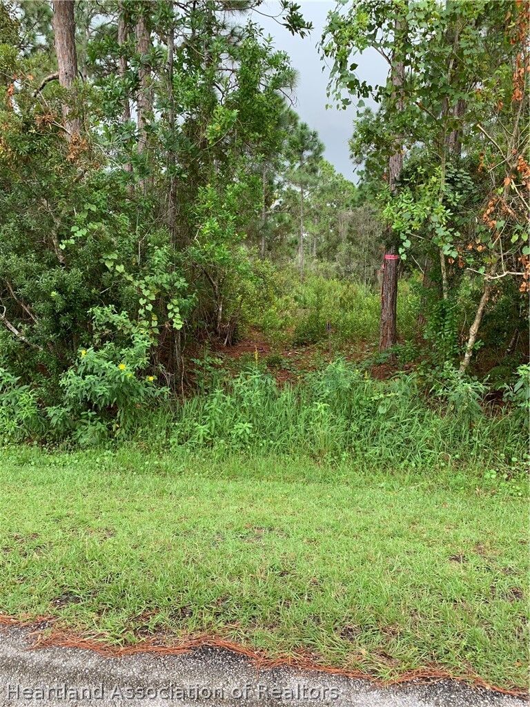 Property Photo:  1021 Burnett Street  FL 33852 