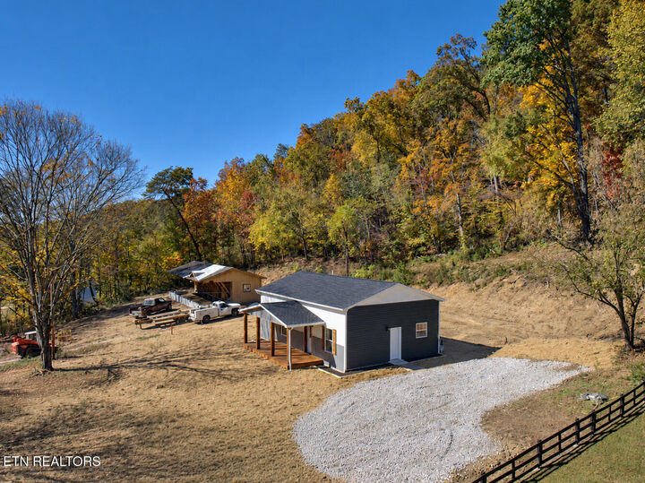 Property Photo:  542 Little Valley Rd  TN 37807 