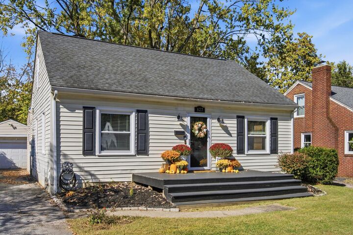 Property Photo: 827 Henry Clay Boulevard KY 40505