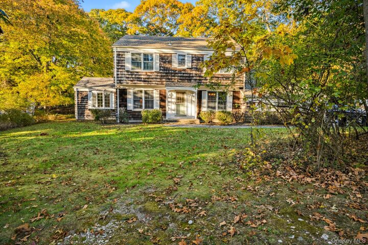 Property Photo:  3 Fairway Drive  NY 11953 