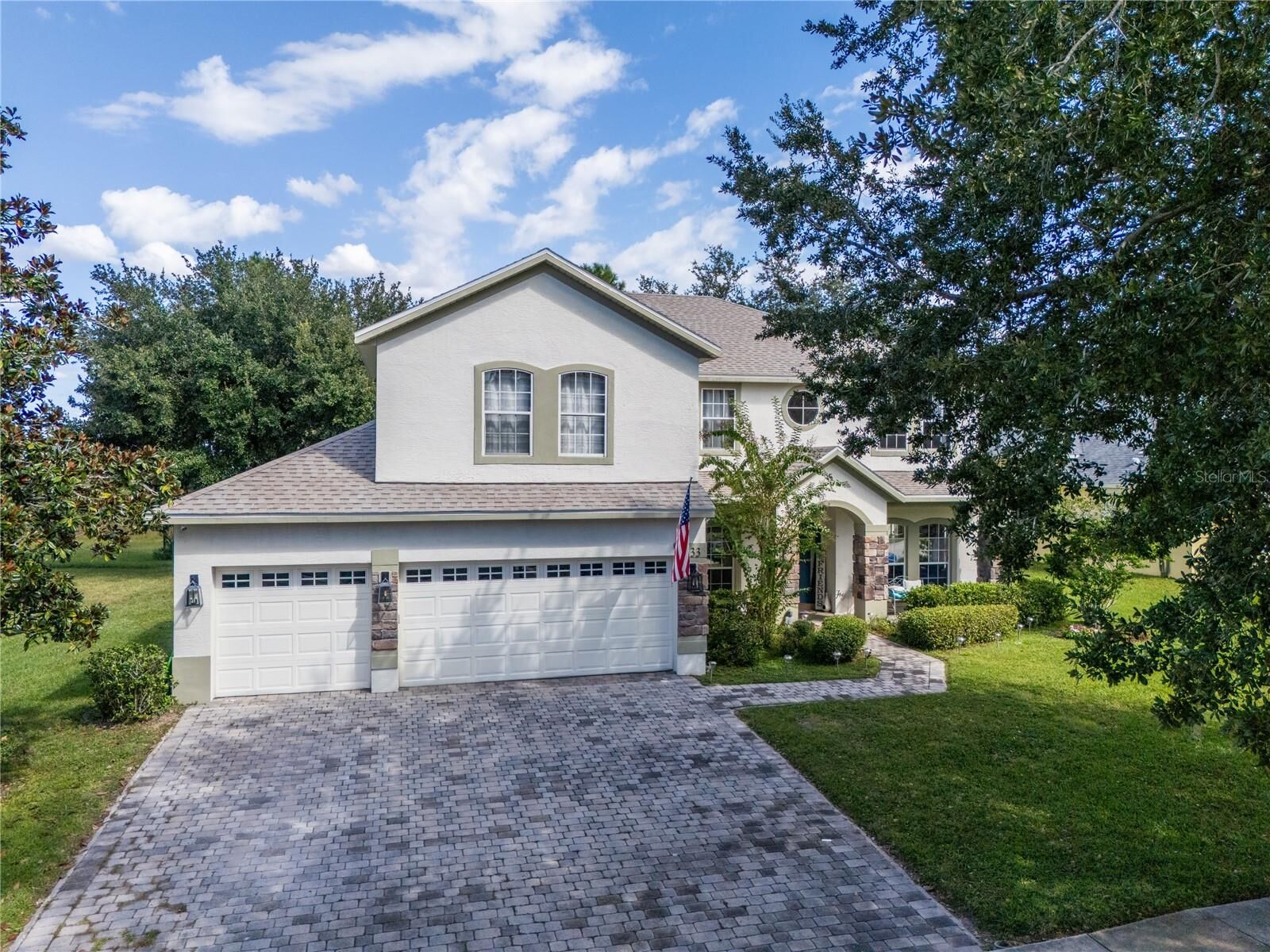 Property Photo: 4933 Parkview Drive FL 34771