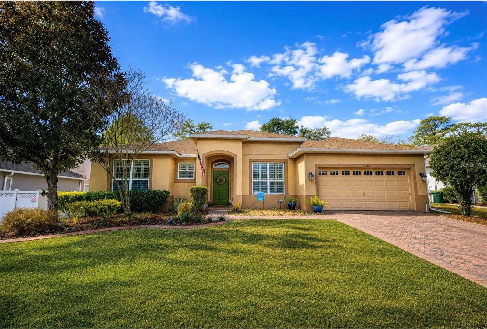 Property Photo: 1528 Blue Grass Boulevard FL 32724