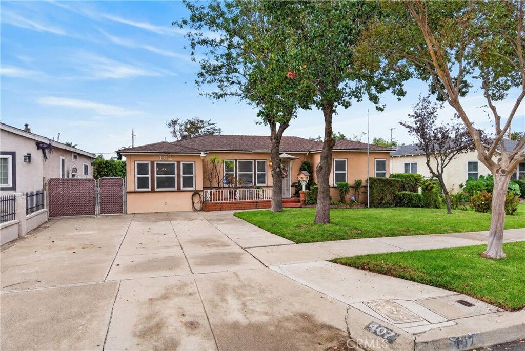 Property Photo: 407 W Carlton Street CA 91762