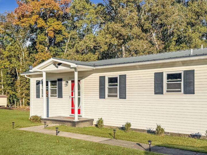 Property Photo: 159 Wynns Ferry Rd TN 37058