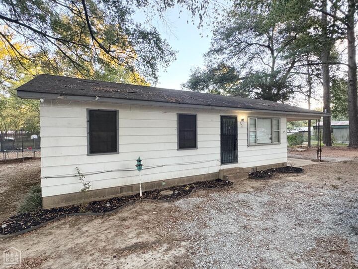 Property Photo:  570 Newsom Avenue  AR 72324 