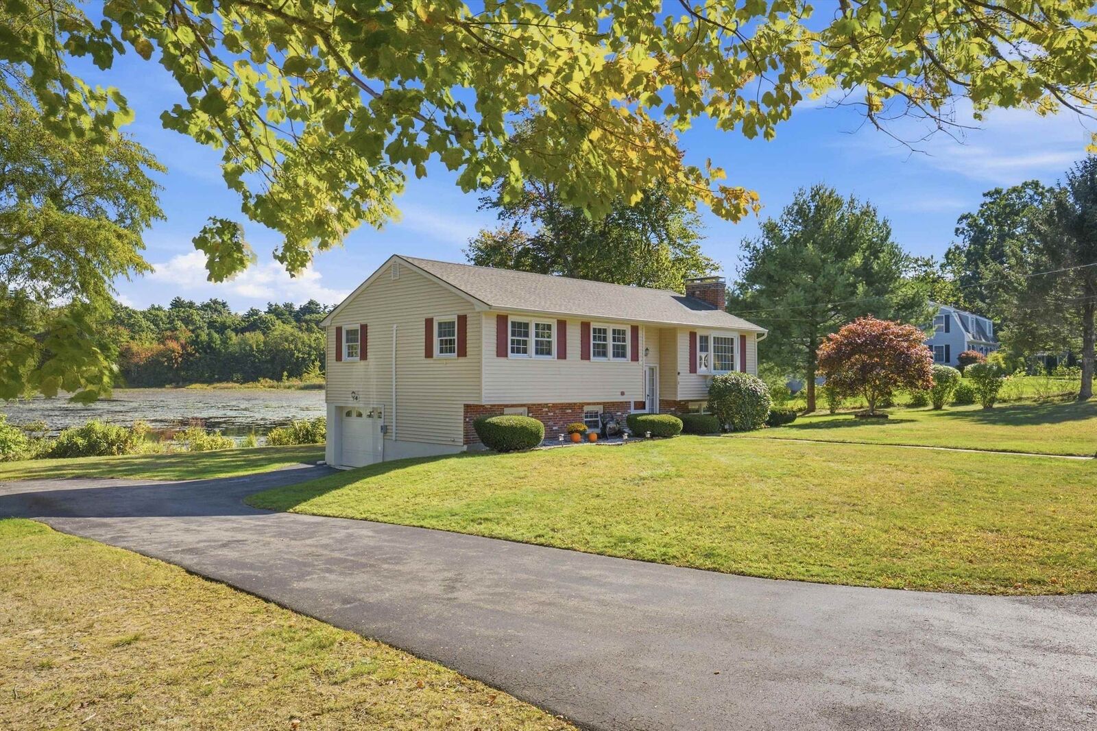 Property Photo:  3 Martha Drive  NH 03038 