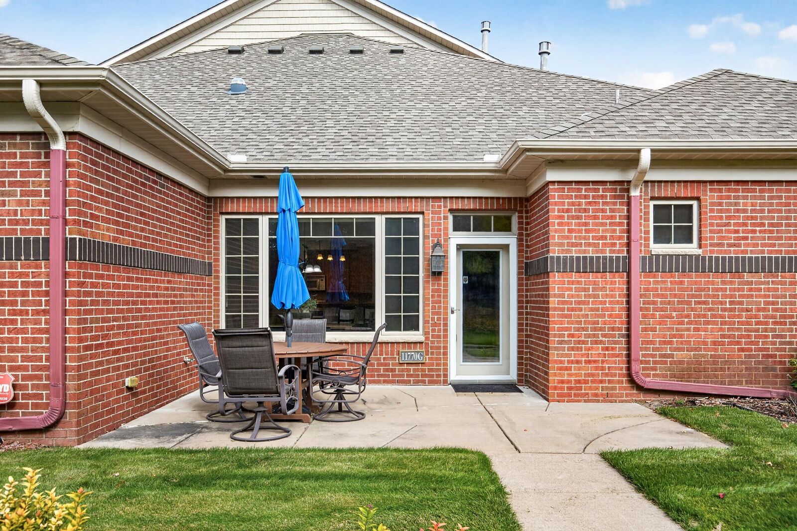 Property Photo: 11770 Vermillion Street NE G MN 55449