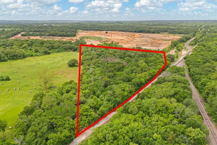 Property Photo:  6432 S Interstate 35 W  TX 76009 