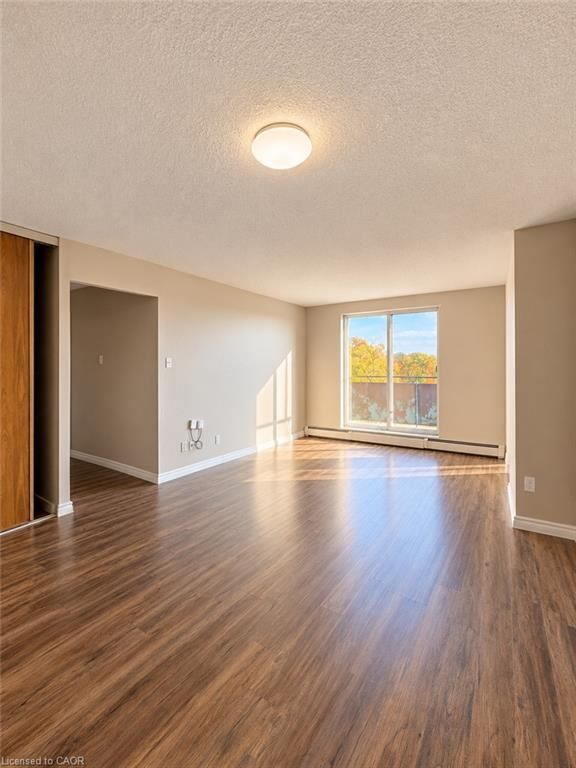 Property Photo:  183 Lisgar Avenue 504  ON N4G 3L5 