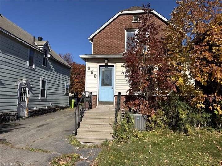 Property Photo:  660 Queen Street  ON P6A 1A9 