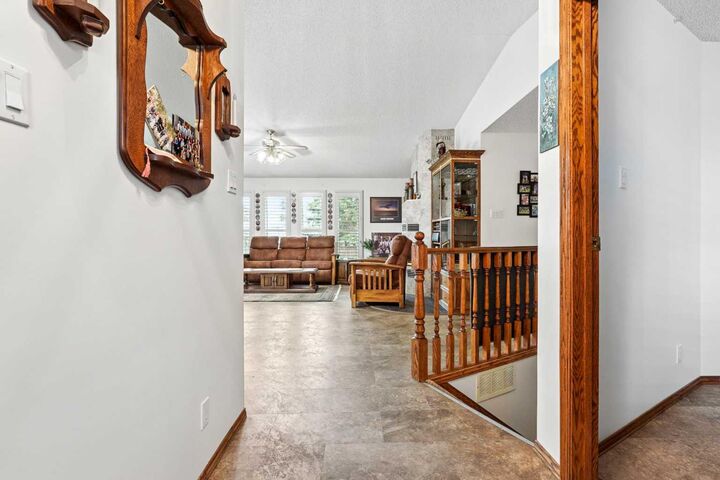 Property Photo:  526 6 Street S  AB T0K 1V0 