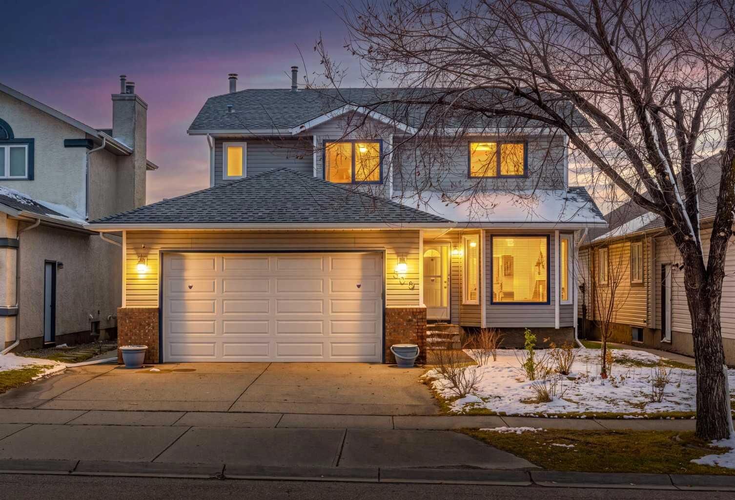 Property Photo:  509 Hawkstone Drive NW  AB T3G 3R2 
