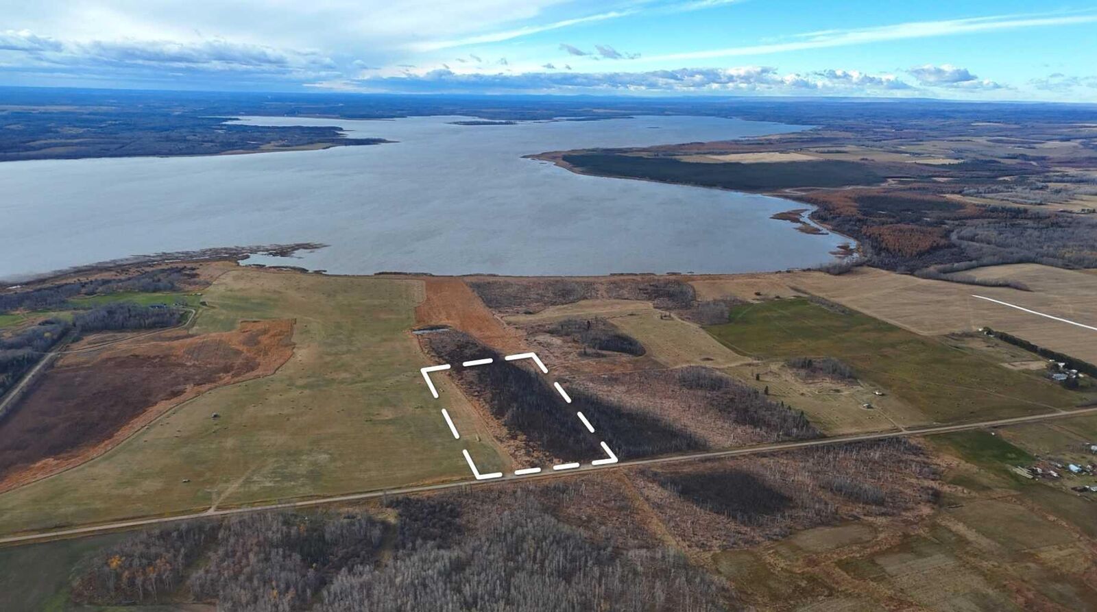 Property Photo:  54014 Range Road 93  AB T0E 2M0 