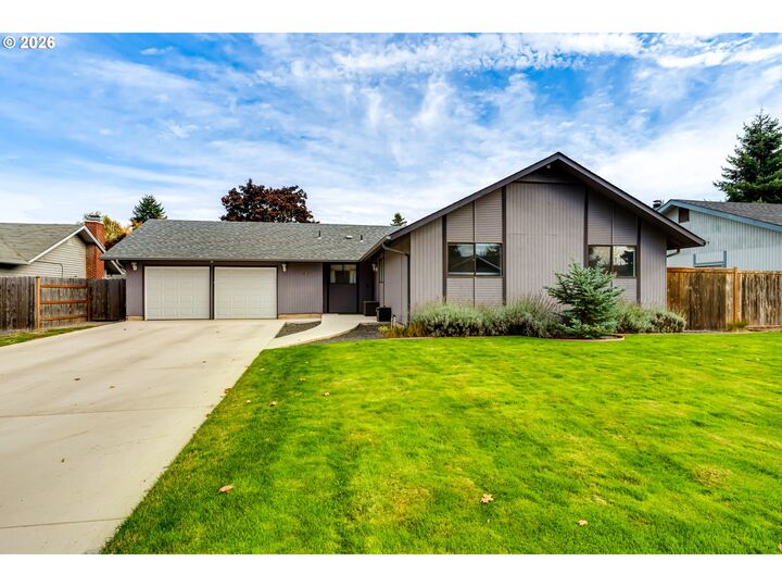 Property Photo:  4025 Wakefield Ct  OR 97404 