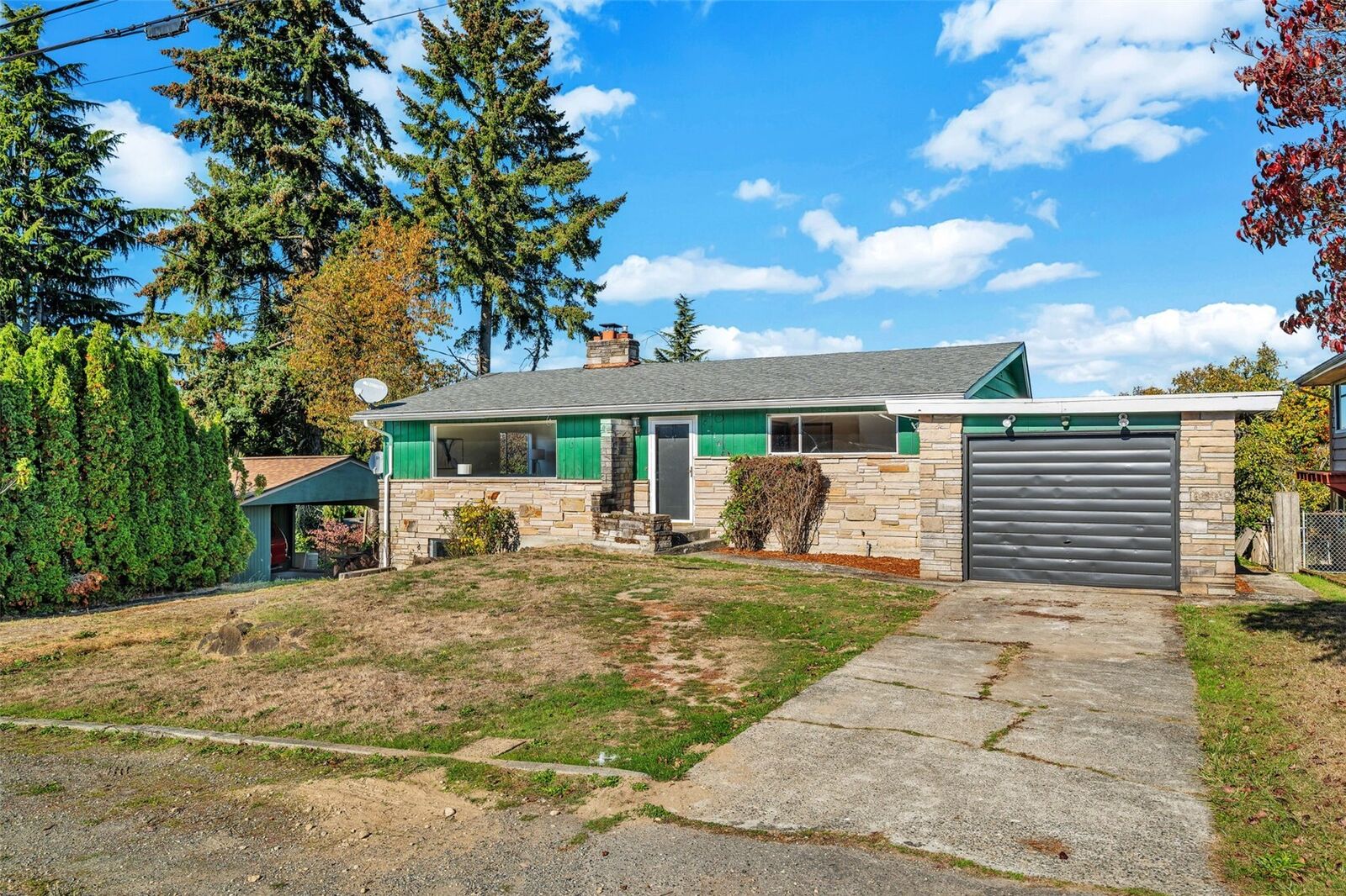 Property Photo: 6214 S 117th Place WA 98178