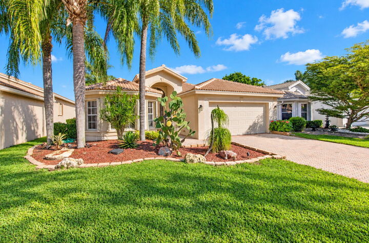 Property Photo: 8161 La Jolla Vista Lane FL 33467