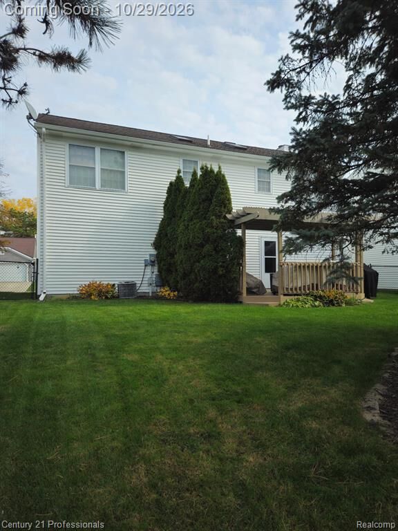Property Photo:  1970 W Williams Circle  MI 48186 