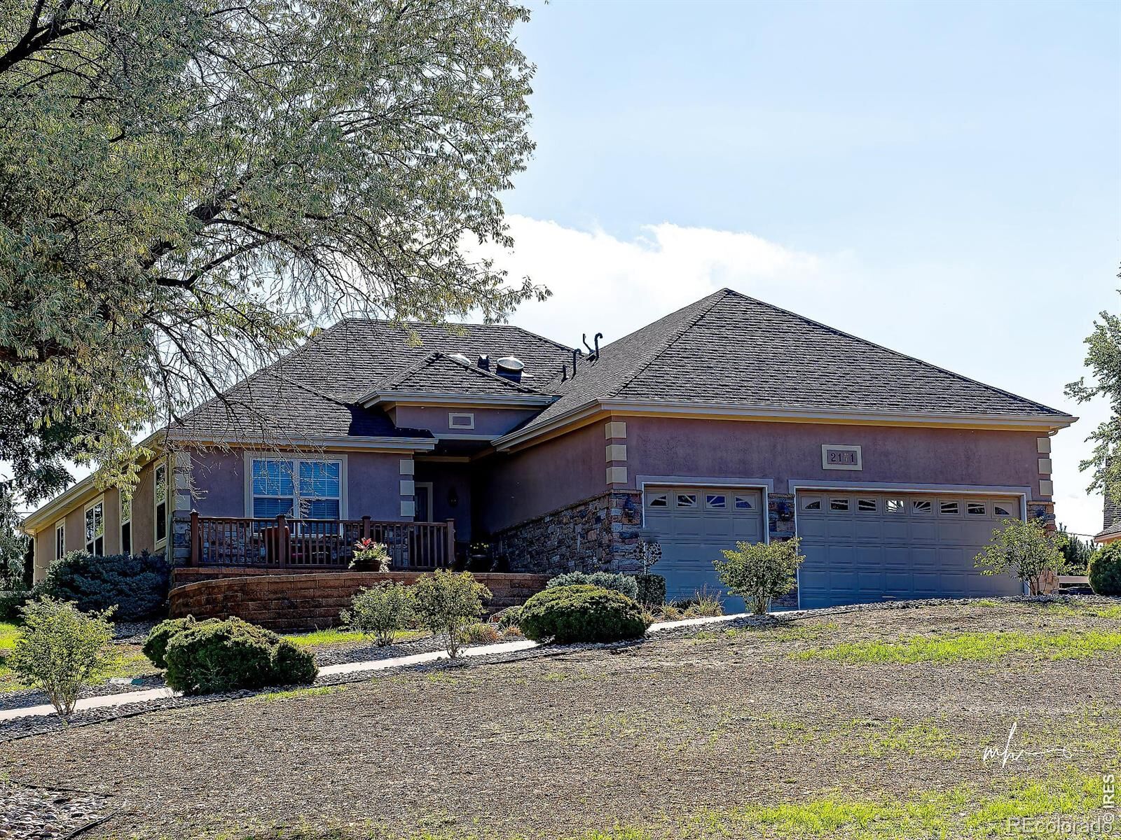 Property Photo:  2171 Country Club Parkway  CO 80543 