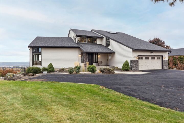 Property Photo:  7202 N Five Mile Rd  WA 99208 