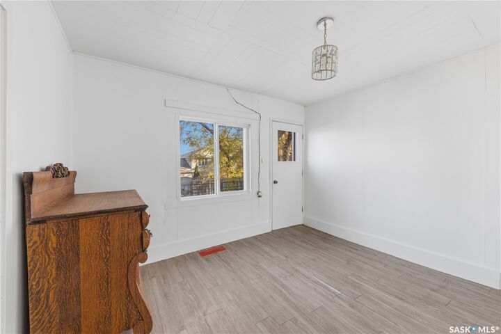 Property Photo:  317 2nd Avenue  SK S0G 4C0 