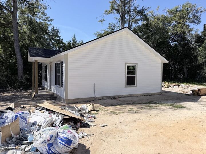 Property Photo: 320 W Jerger Street GA 31792