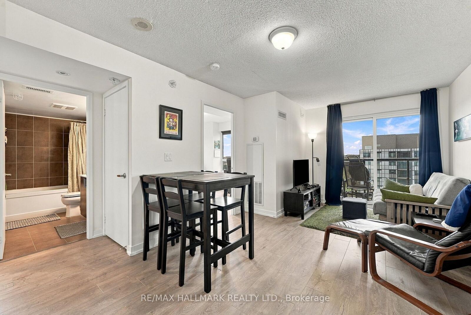 Property Photo:  1420 Dupont Street 1408  ON M6H 4J8 